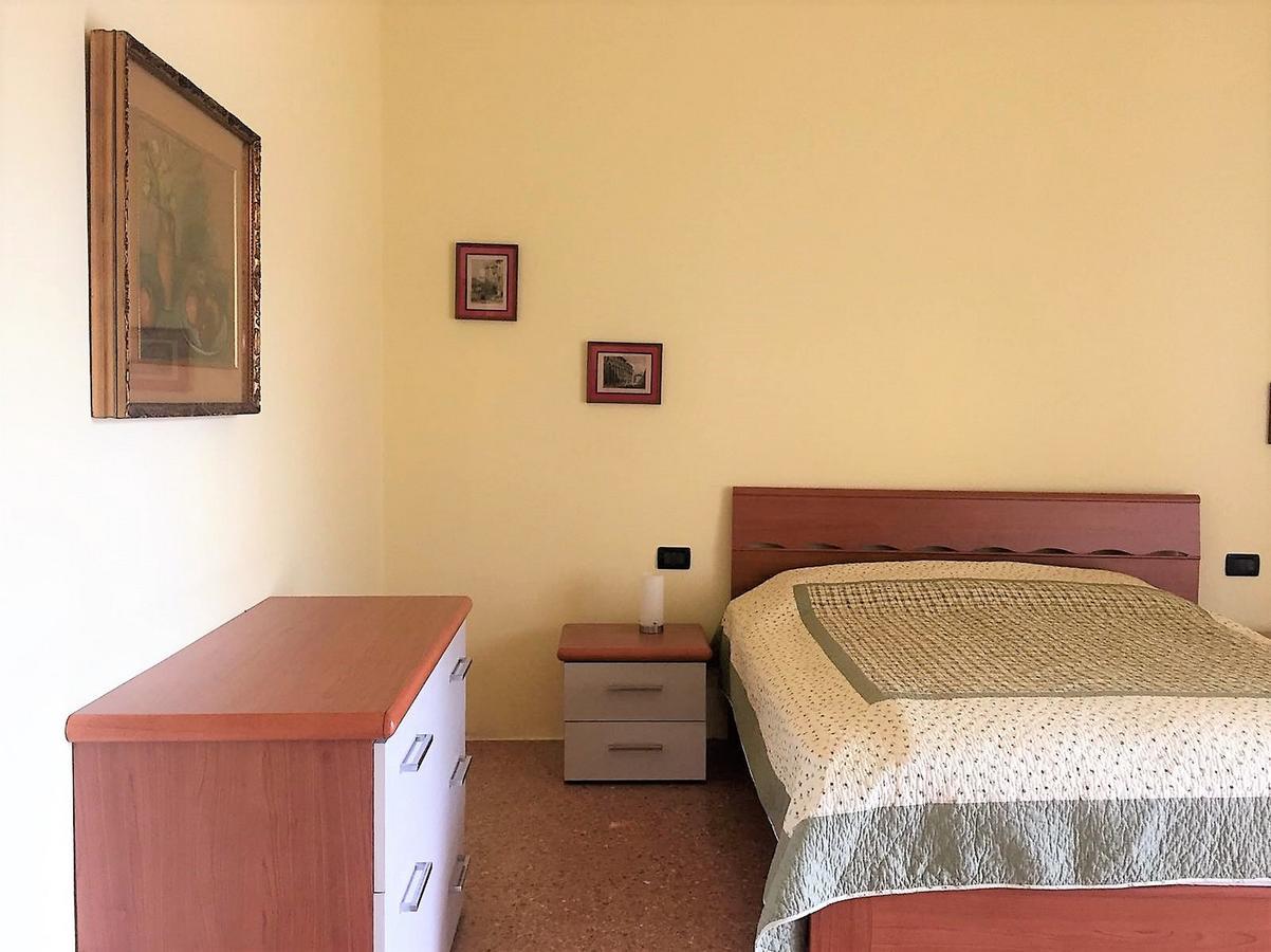 Appartamento Del Sole Desenzano del Garda Buitenkant foto