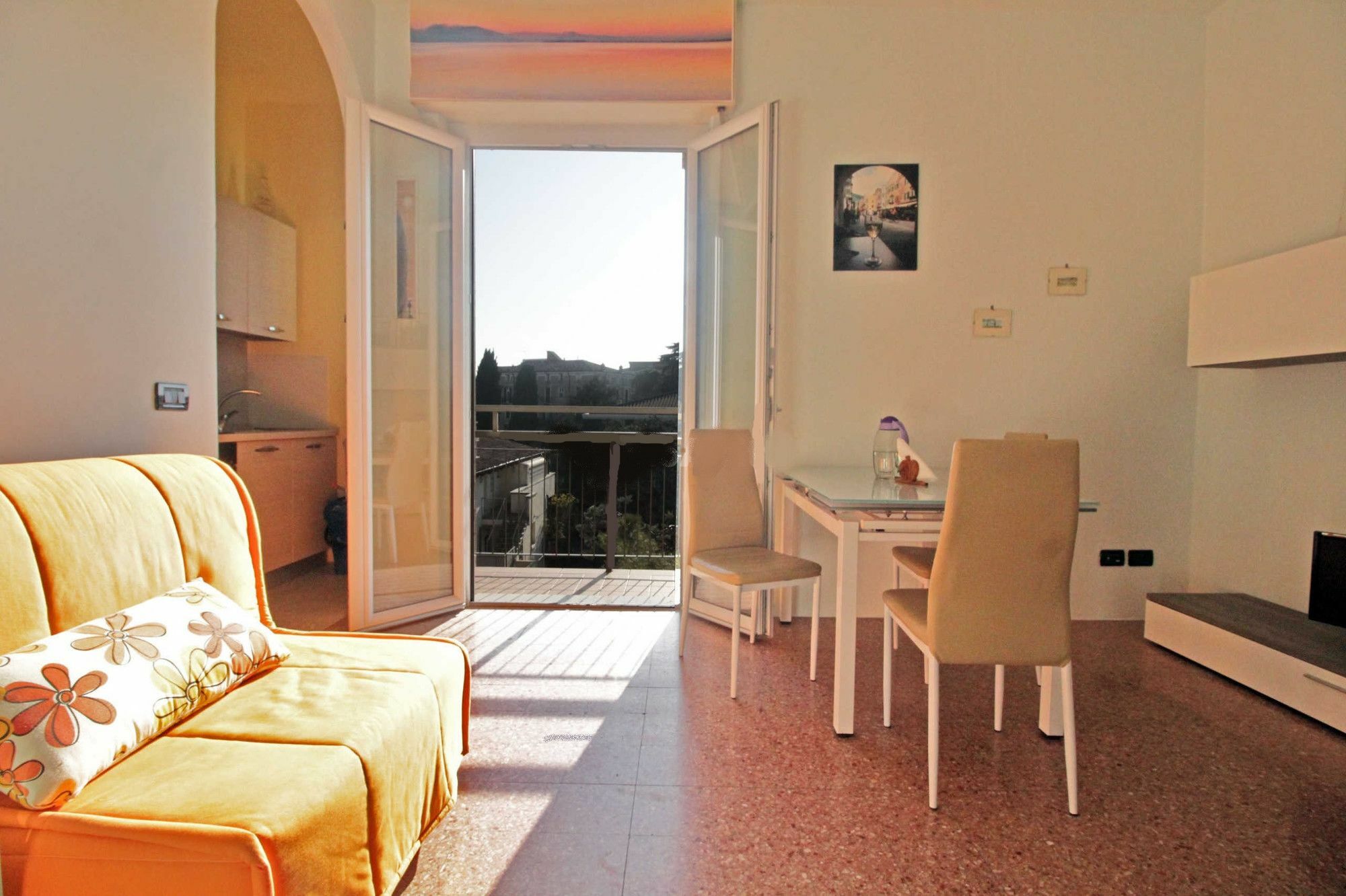 Appartamento Del Sole Desenzano del Garda Buitenkant foto